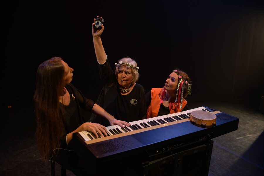 Les pianistes du Phœnix de ces dames dans la scène Bizet